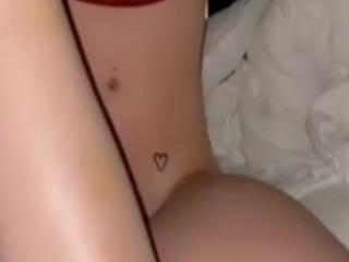 EXCLUSIVE Teen getting blowjob in pussy and enjoying creampie 2